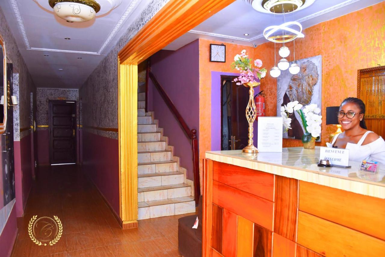 Hotel Restaurant Constellation Tchang Buitenkant foto